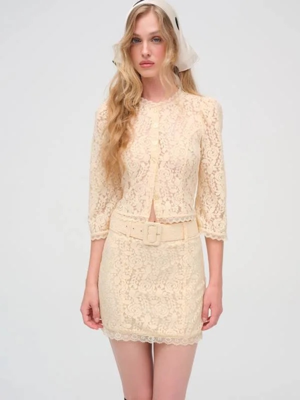 For Love & Lemons Lucy lace high rise belted bodycon mini skirt dainty floral 0